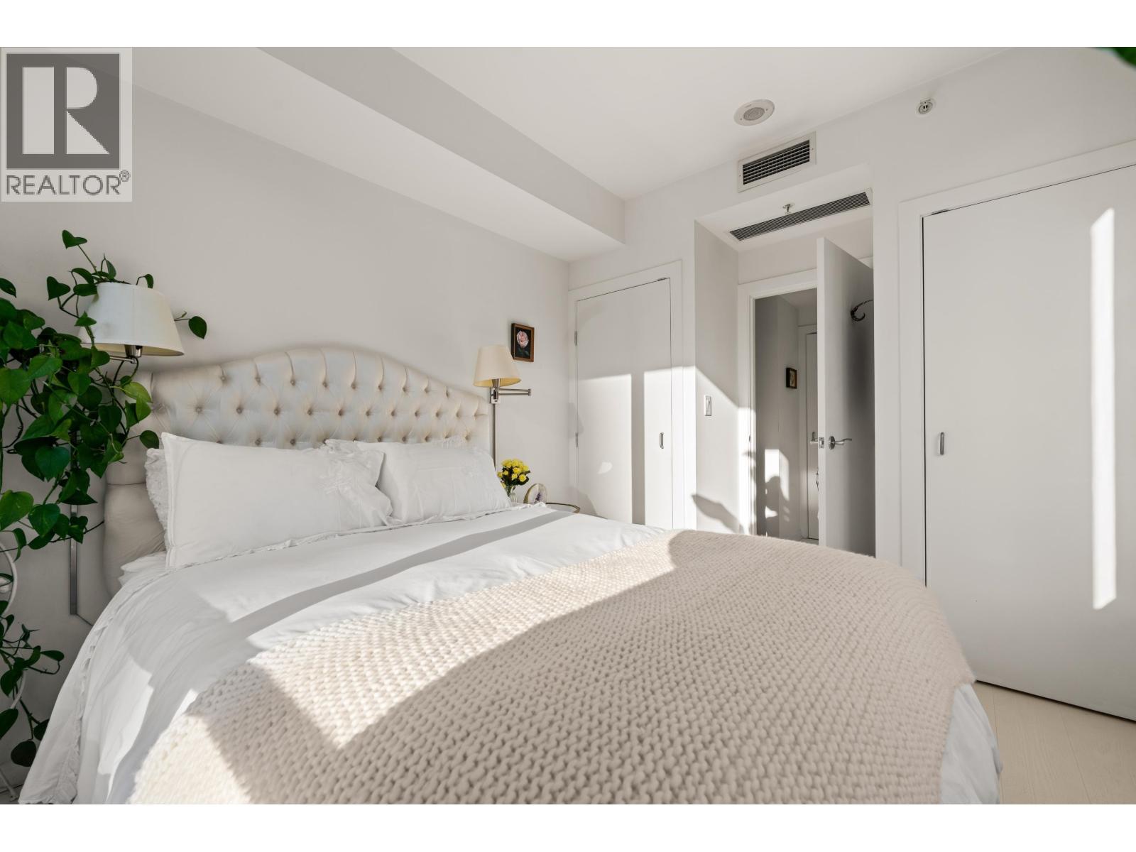 Listing Picture 15 of 26 : 601 1005 BEACH AVENUE, Vancouver / 溫哥華 - 魯藝地產 Yvonne Lu Group - MLS Medallion Club Member