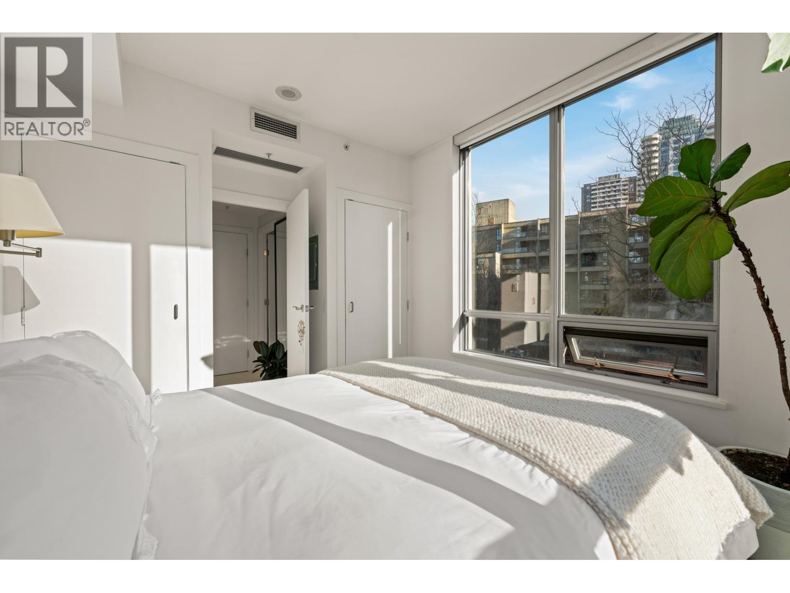 Listing Picture 16 of 26 : 601 1005 BEACH AVENUE, Vancouver / 溫哥華 - 魯藝地產 Yvonne Lu Group - MLS Medallion Club Member