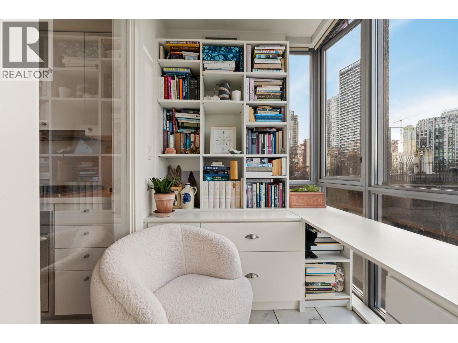 Listing Picture 11 of 26 : 601 1005 BEACH AVENUE, Vancouver / 溫哥華 - 魯藝地產 Yvonne Lu Group - MLS Medallion Club Member