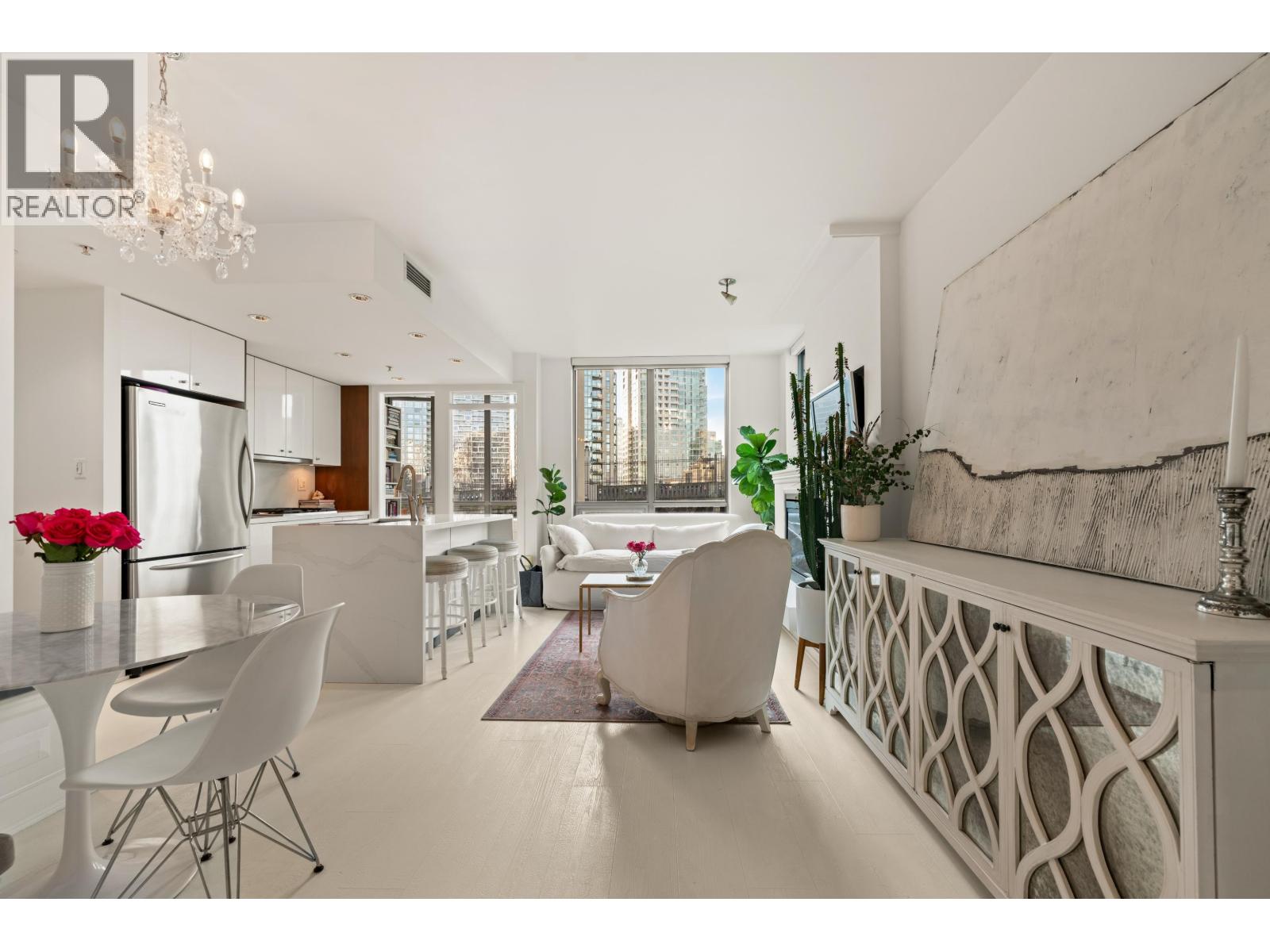 601 1005 BEACH AVENUE, Vancouver, British Columbia