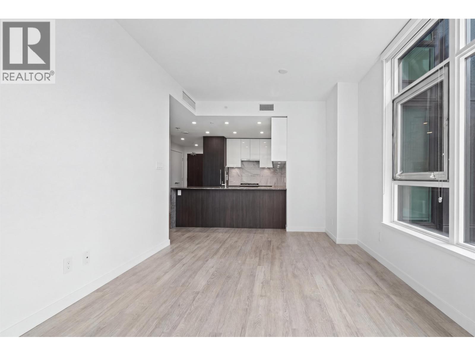 907 5333 Goring Street, Burnaby, British Columbia V5B 3A2 - Photo 6 - R3100375