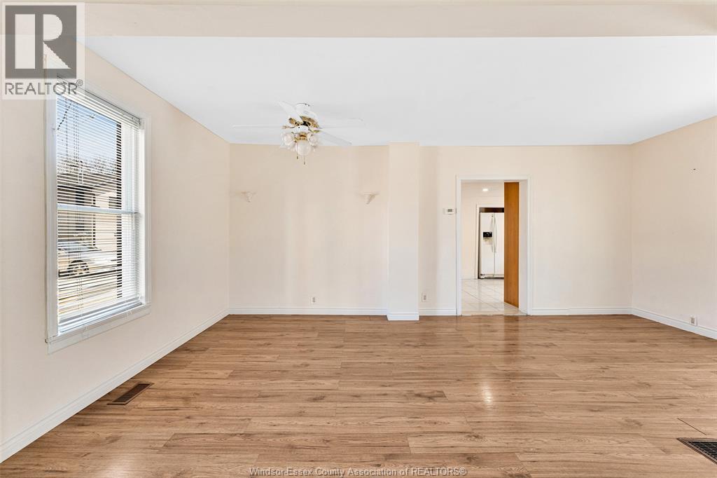 947 Chatham Street East, Windsor, Ontario  N9A 2Y1 - Photo 12 - 26007656