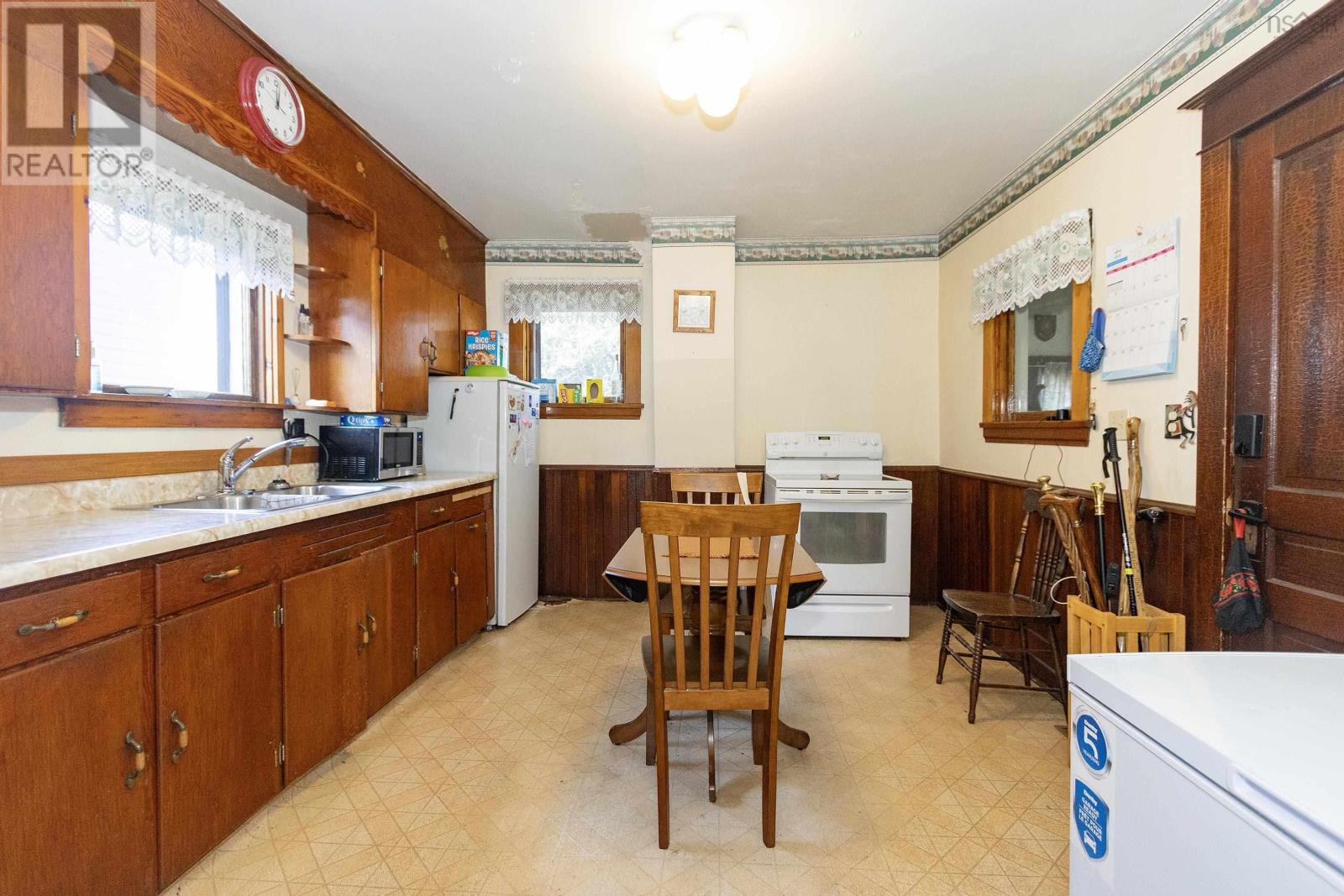 5 Minto Street, Amherst, Nova Scotia  B4H 1H1 - Photo 10 - 202606820