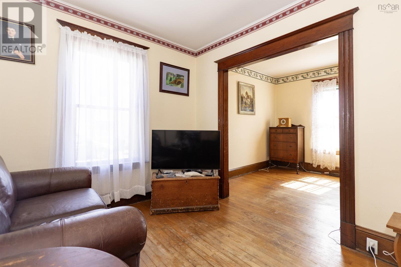 5 Minto Street, Amherst, Nova Scotia  B4H 1H1 - Photo 12 - 202606820