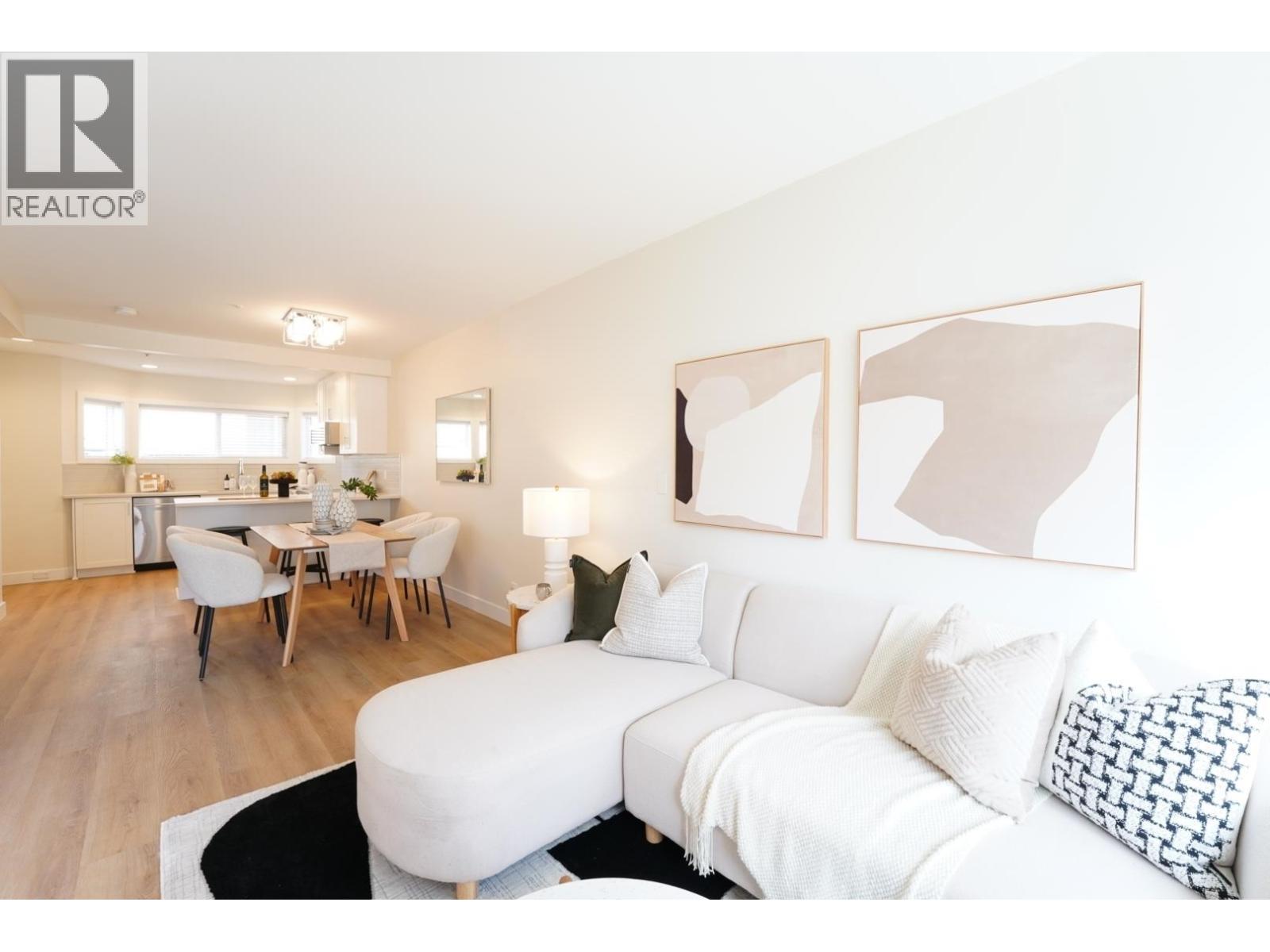 331 Garden Drive, Vancouver, British Columbia V5L 4Z1 - Photo 2 - R3109051