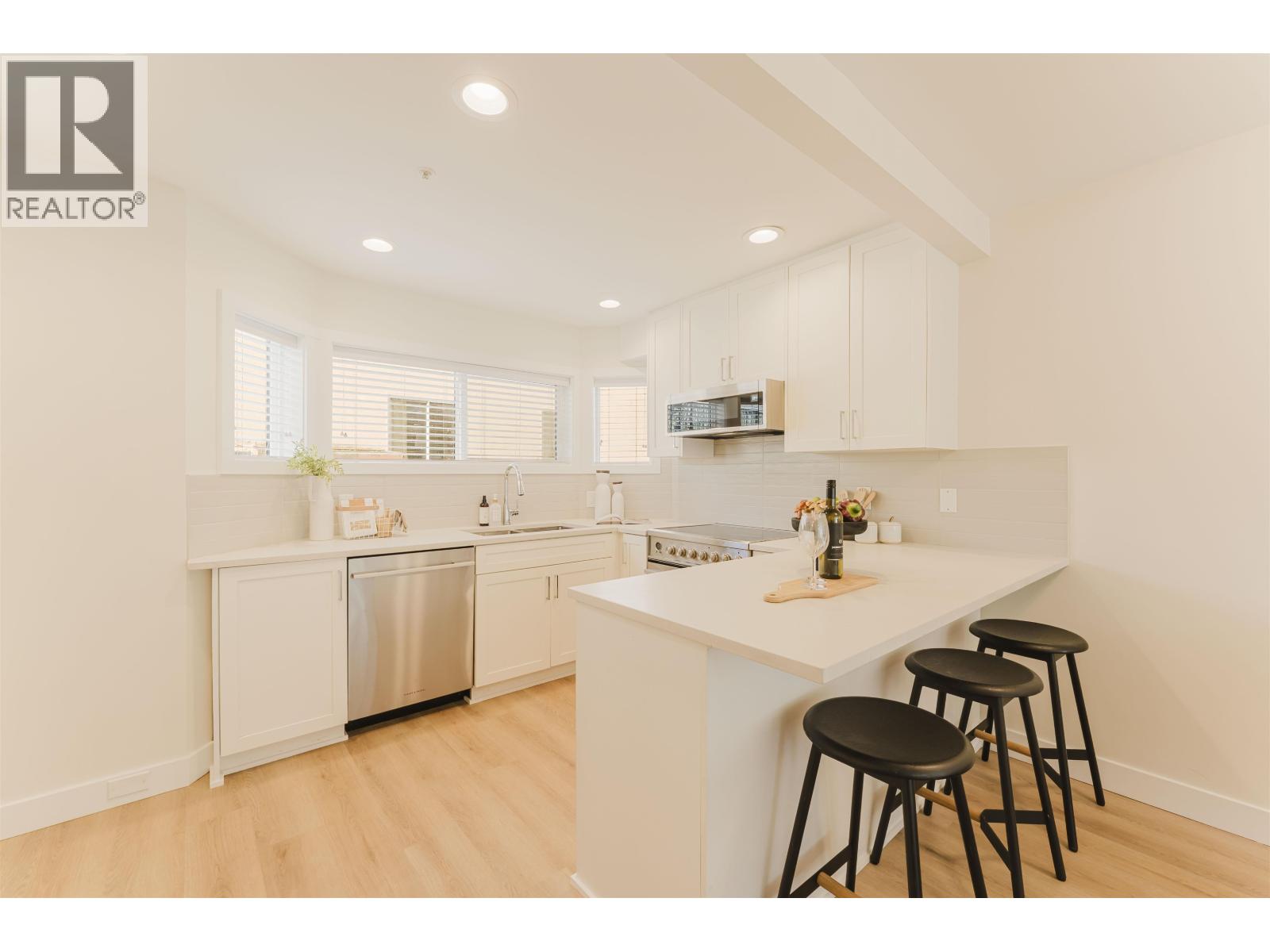 331 Garden Drive, Vancouver, British Columbia V5L 4Z1 - Photo 7 - R3109051