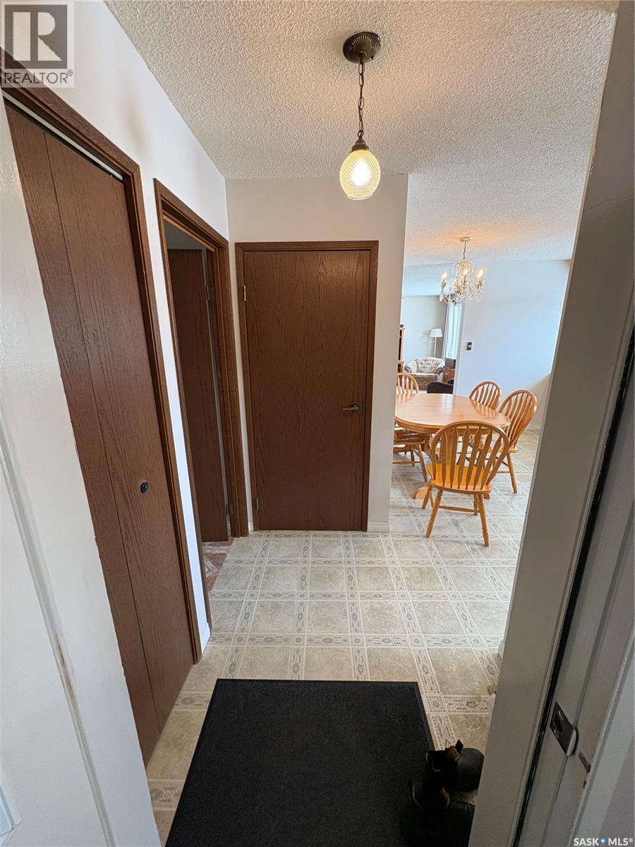307 Carl Avenue E, Langenburg, Saskatchewan  S0A 2A0 - Photo 3 - SK032473