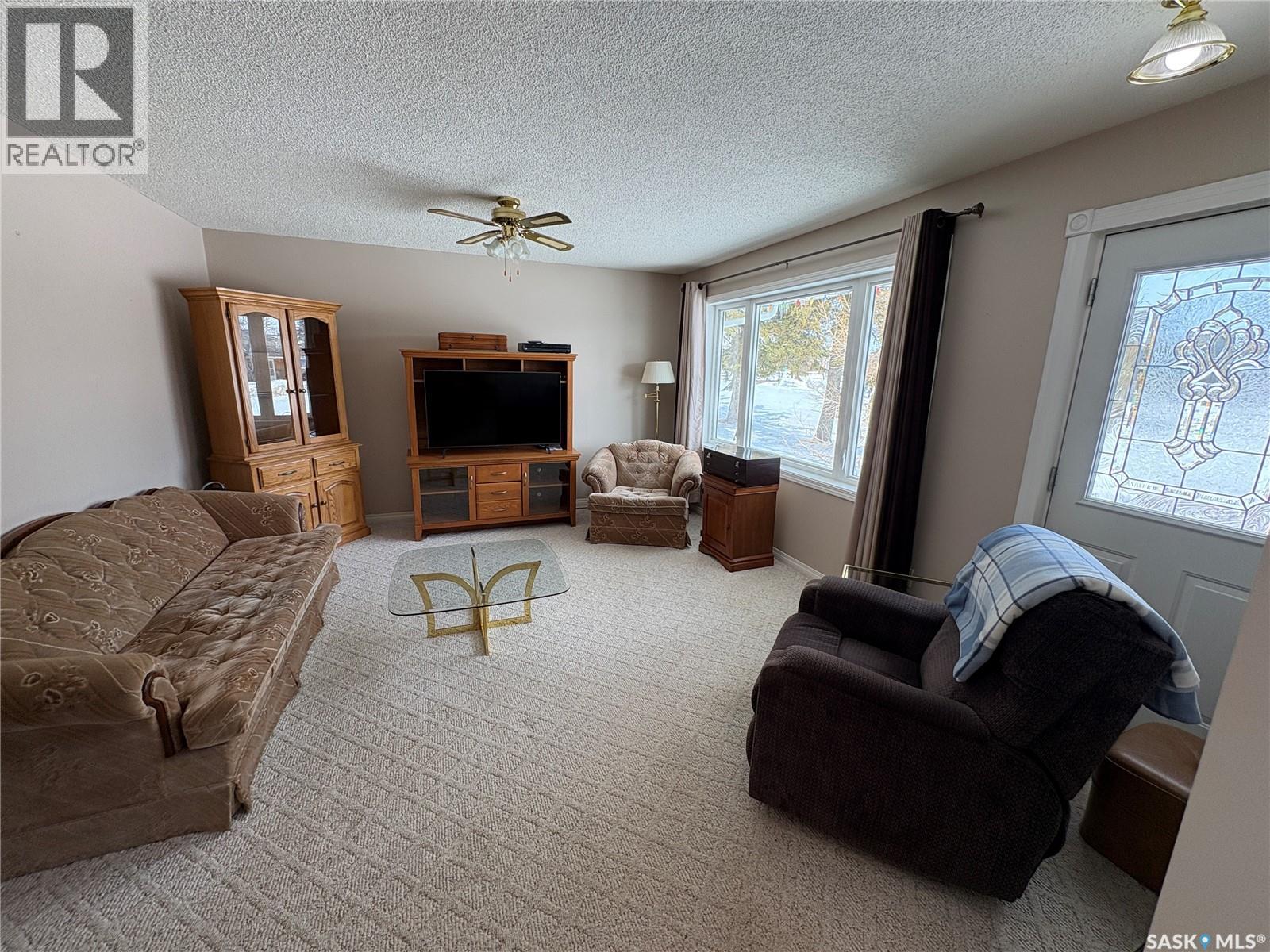 307 Carl Avenue E, Langenburg, Saskatchewan  S0A 2A0 - Photo 8 - SK032473