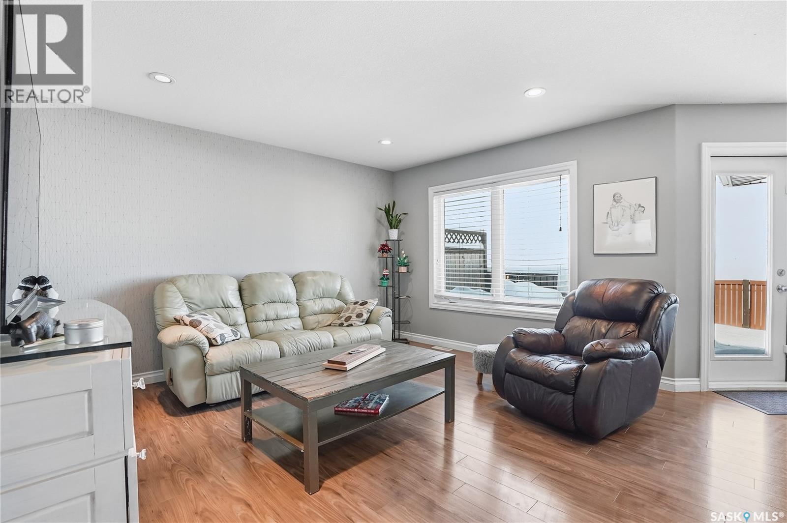 515 Maple Crescent, Warman, Saskatchewan  S0K 4S2 - Photo 6 - SK032468