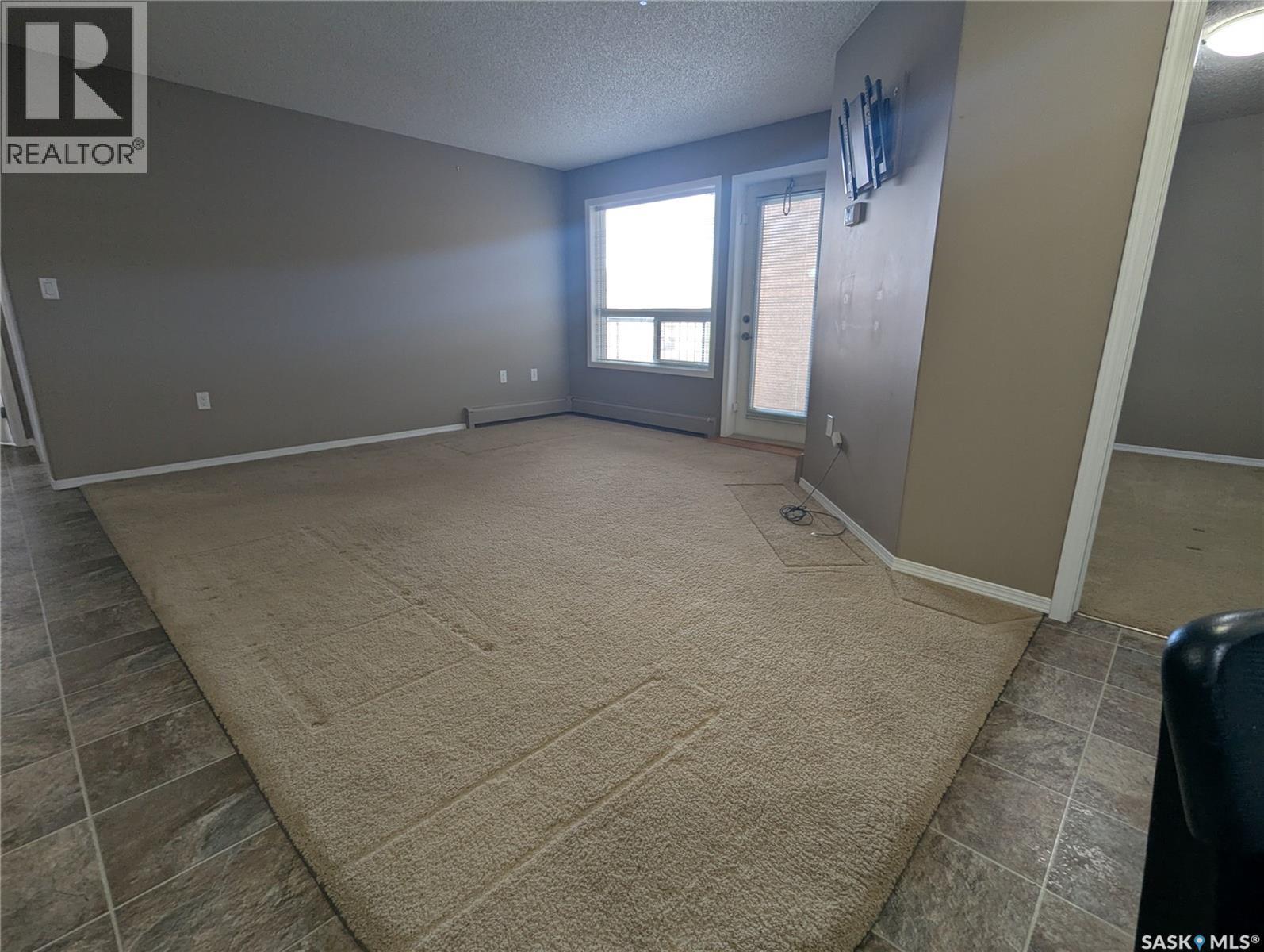 323 150 Pawlychenko Lane, Saskatoon, Saskatchewan  S7V 0B4 - Photo 2 - SK032323