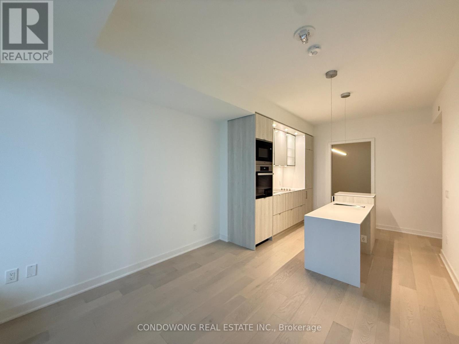 1107 - 11 Yorkville Avenue, Toronto, Ontario  M4W 1L2 - Photo 2 - C12977366