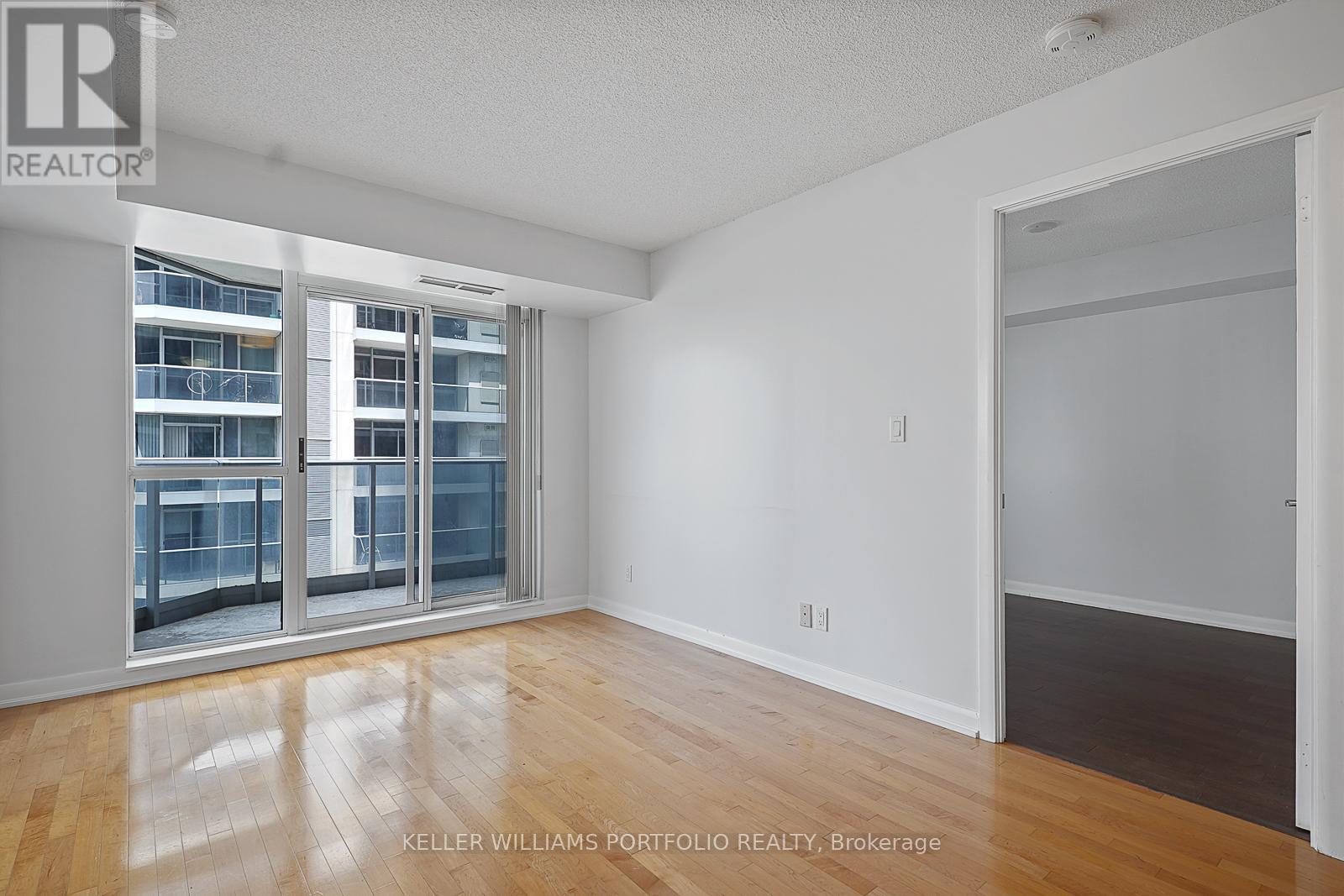 1005 - 5791 Yonge Street, Toronto, Ontario  M2M 0A8 - Photo 10 - C12977384