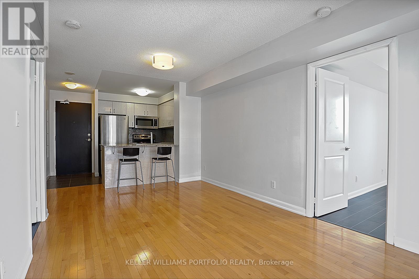 1005 - 5791 Yonge Street, Toronto, Ontario  M2M 0A8 - Photo 13 - C12977384