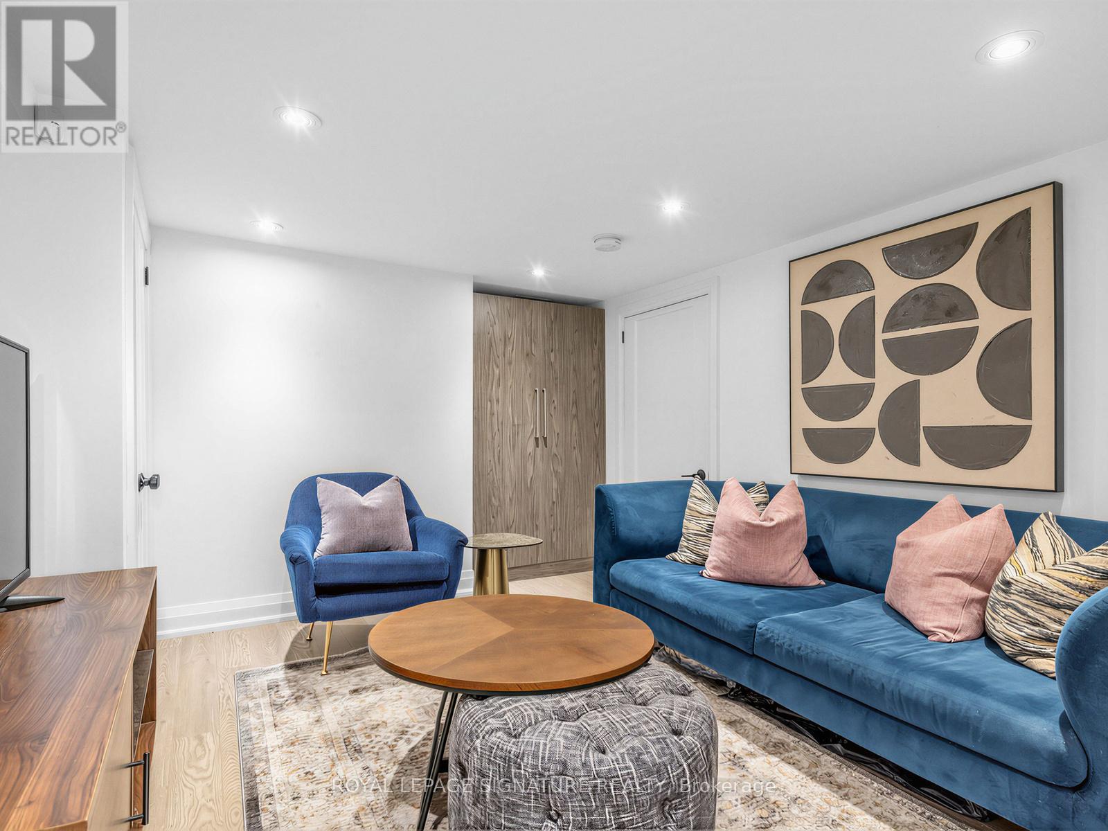 11a Alcina Avenue, Toronto, Ontario  M6G 2E7 - Photo 22 - C12977506