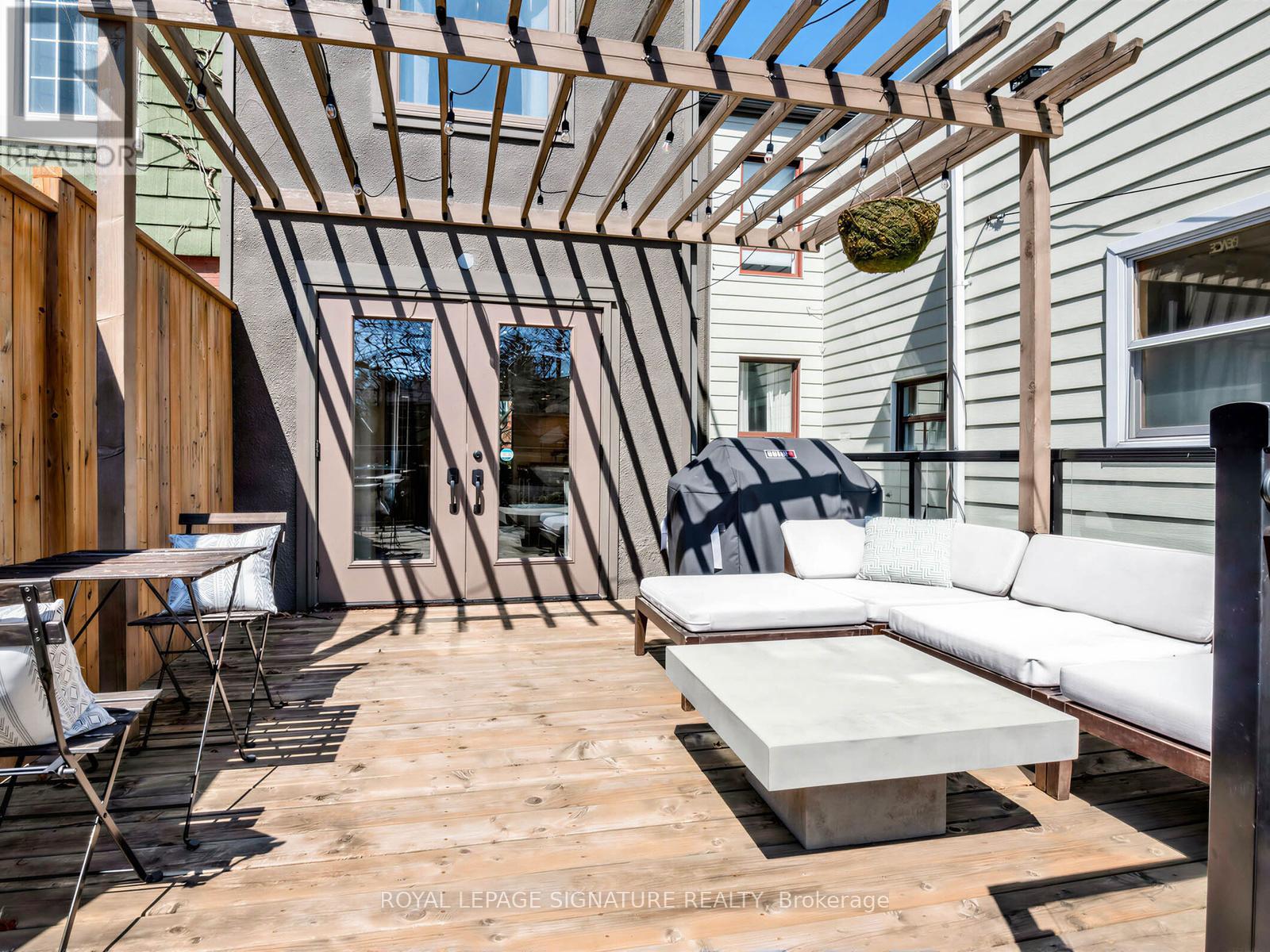 11a Alcina Avenue, Toronto, Ontario  M6G 2E7 - Photo 25 - C12977506