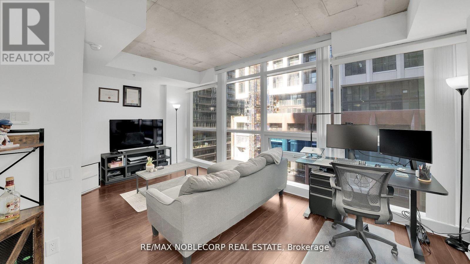 810 - 375 King Street W, Toronto, Ontario  M5V 1K1 - Photo 7 - C12977510