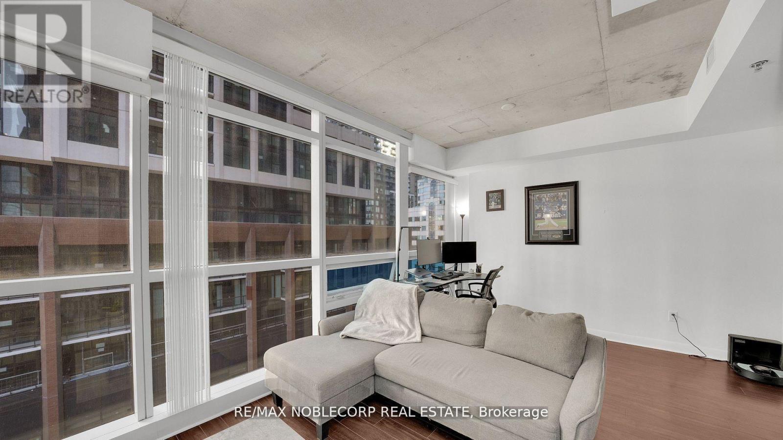 810 - 375 King Street W, Toronto, Ontario  M5V 1K1 - Photo 8 - C12977510