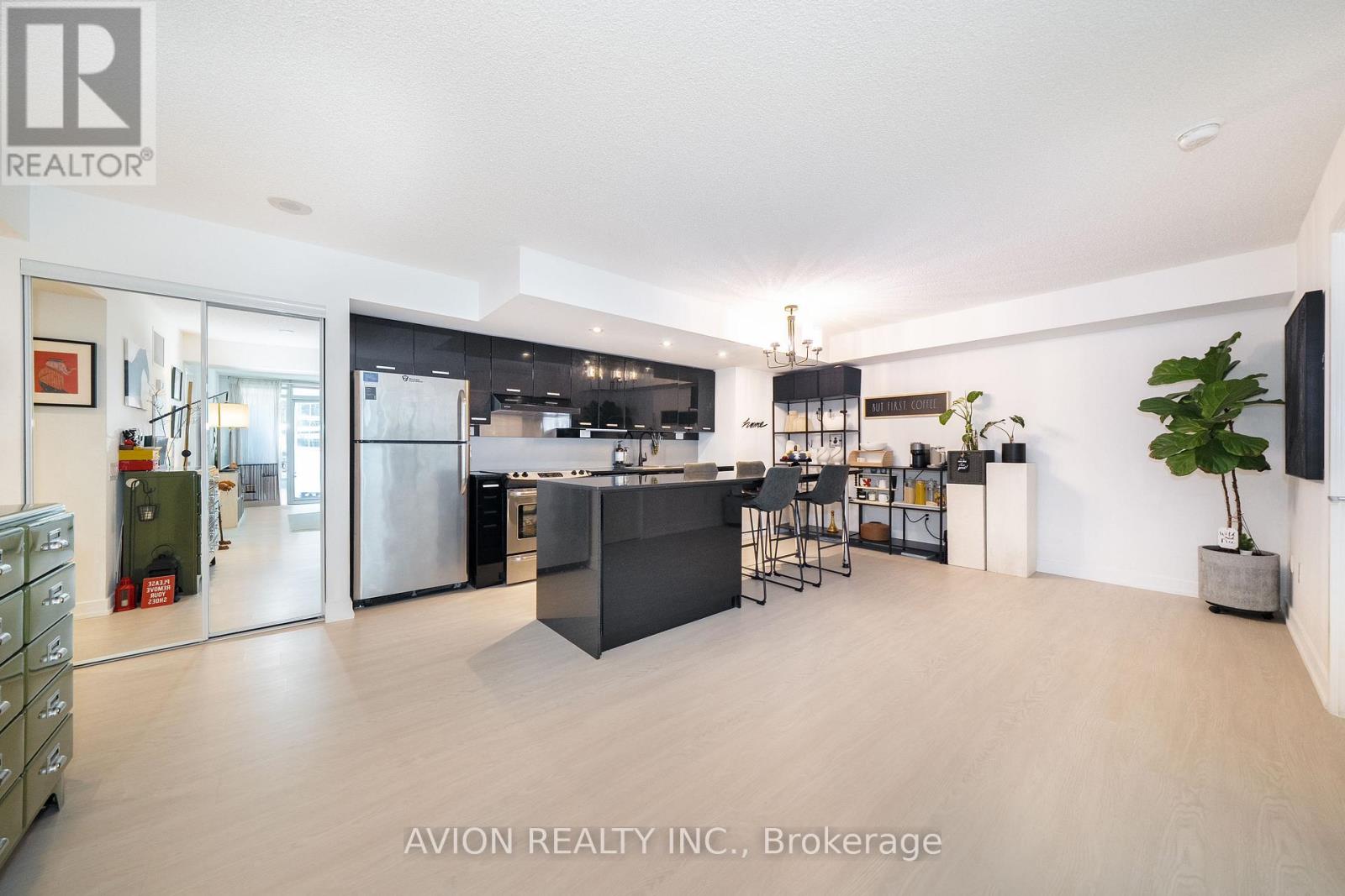 616 - 15 Singer Court, Toronto, Ontario  M2K 0B4 - Photo 6 - C12977516