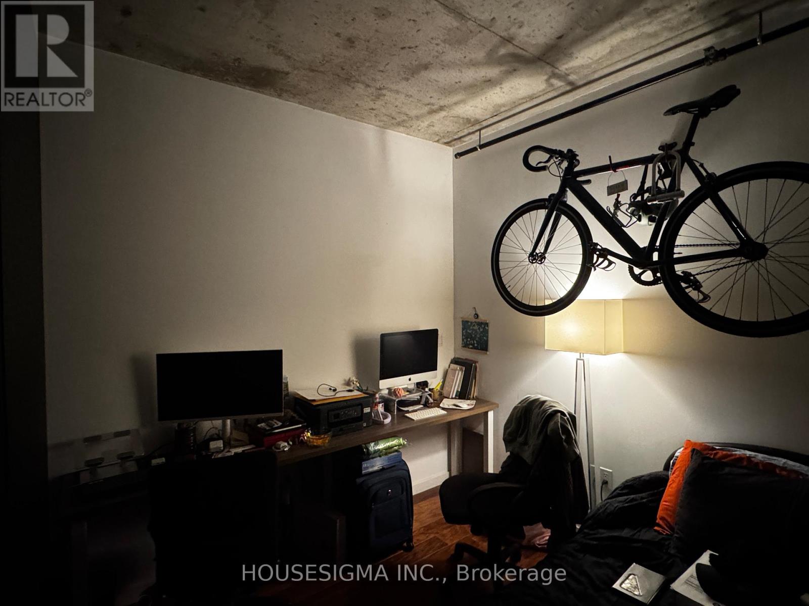 409 - 51 Trolley Crescent, Toronto, Ontario  M5A 0E9 - Photo 14 - C12977530