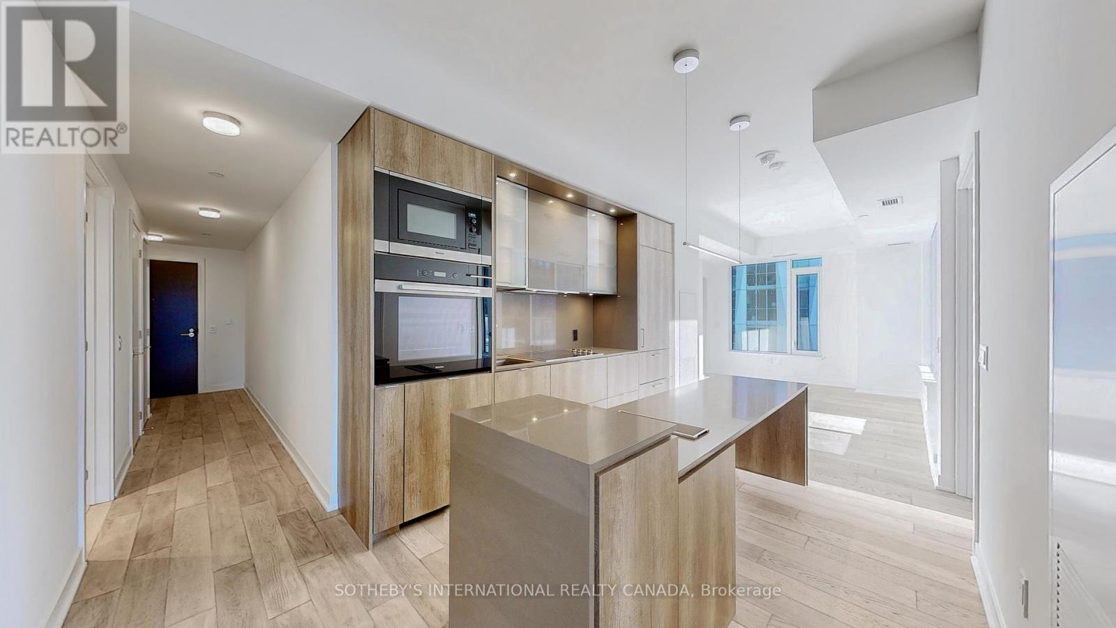 1010 - 11 Yorkville Avenue, Toronto, Ontario  M4W 1L2 - Photo 10 - C12977552