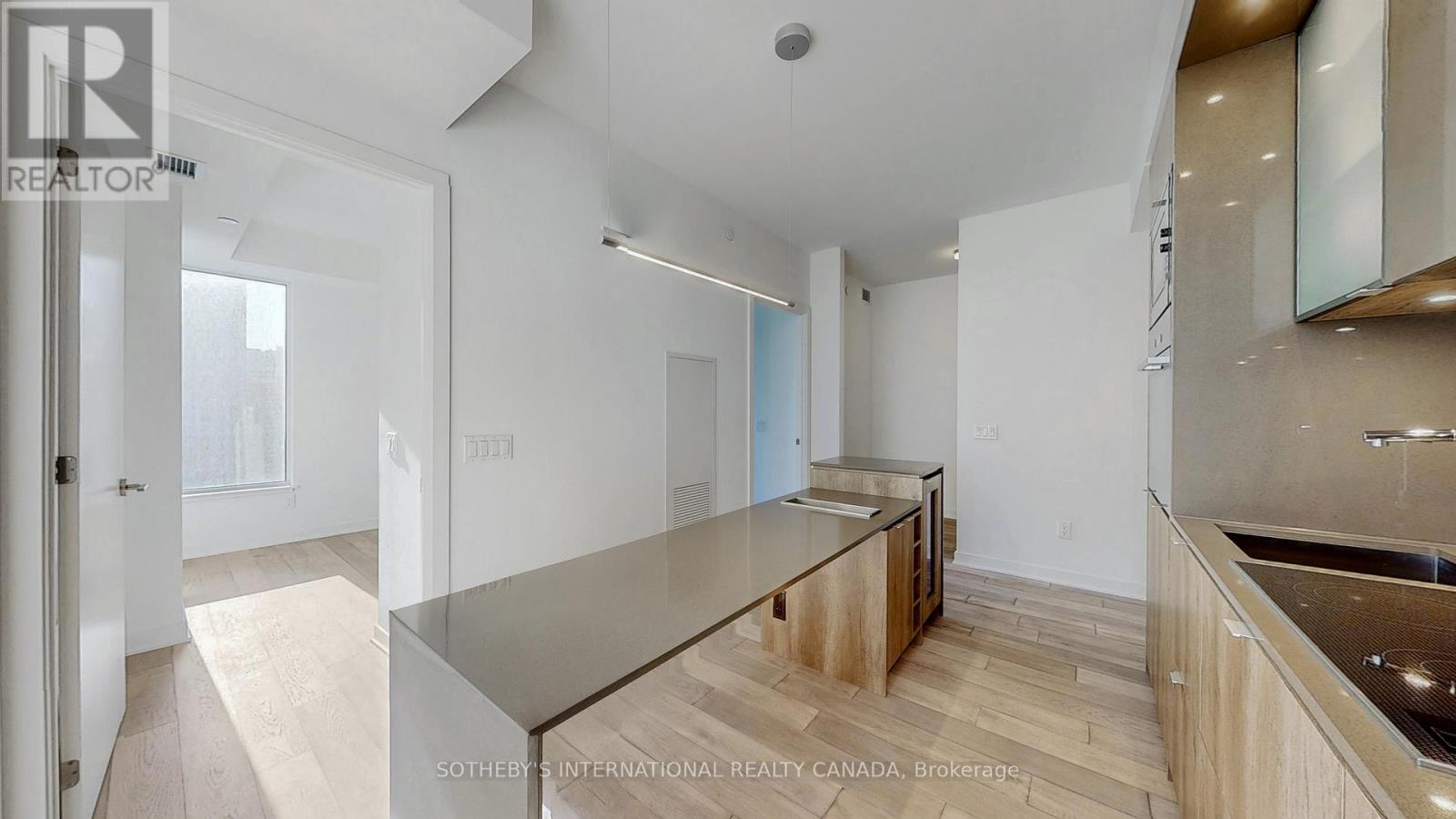 1010 - 11 Yorkville Avenue, Toronto, Ontario  M4W 1L2 - Photo 13 - C12977552