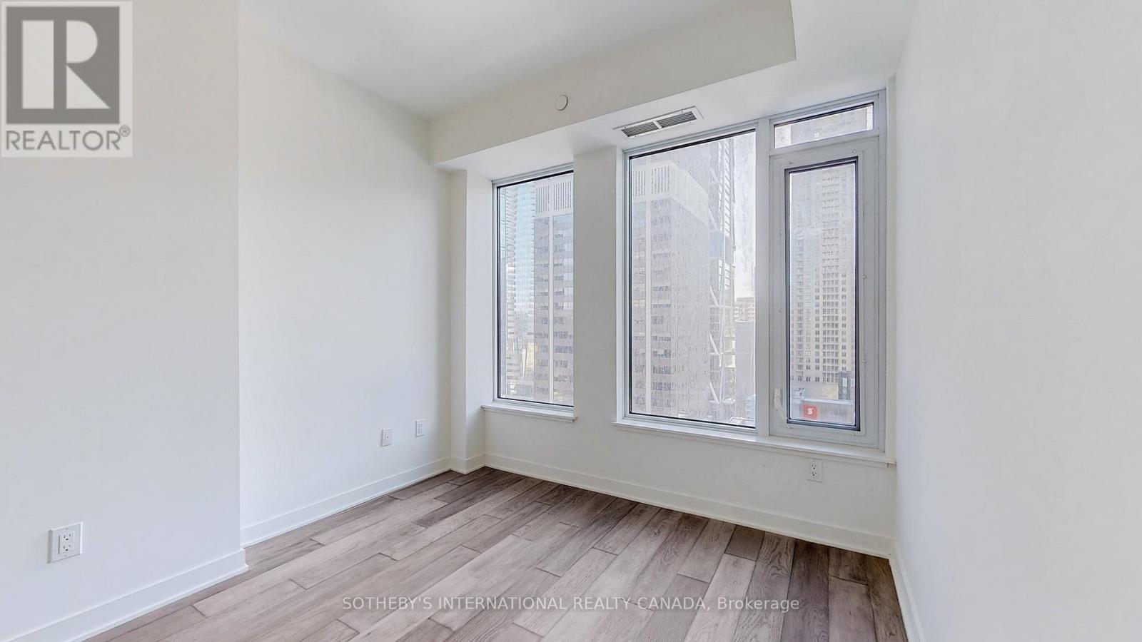 1010 - 11 Yorkville Avenue, Toronto, Ontario  M4W 1L2 - Photo 25 - C12977552