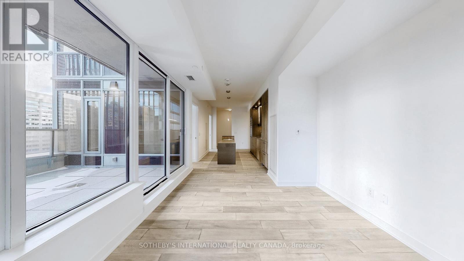 1010 - 11 Yorkville Avenue, Toronto, Ontario  M4W 1L2 - Photo 8 - C12977552