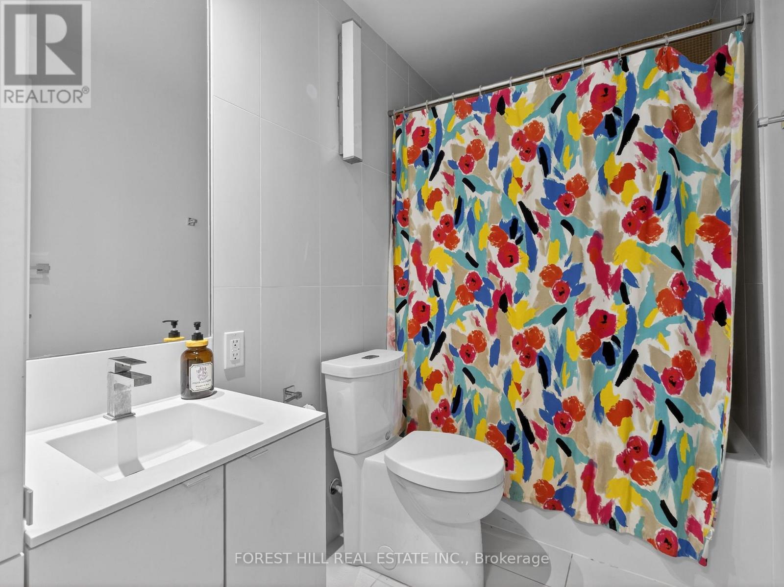 1704 - 125 Peter Street, Toronto, Ontario M5V 0M2 - Photo 11 - C12977604