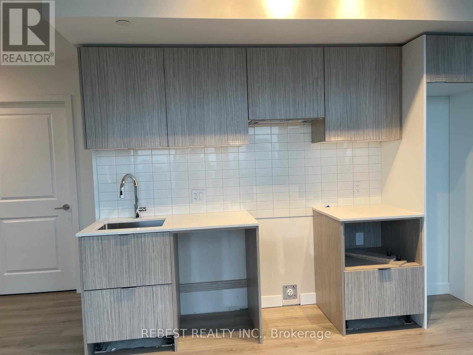 5202 - 395 Bloor Street E, Toronto, Ontario  M4W 1H7 - Photo 4 - C12977708