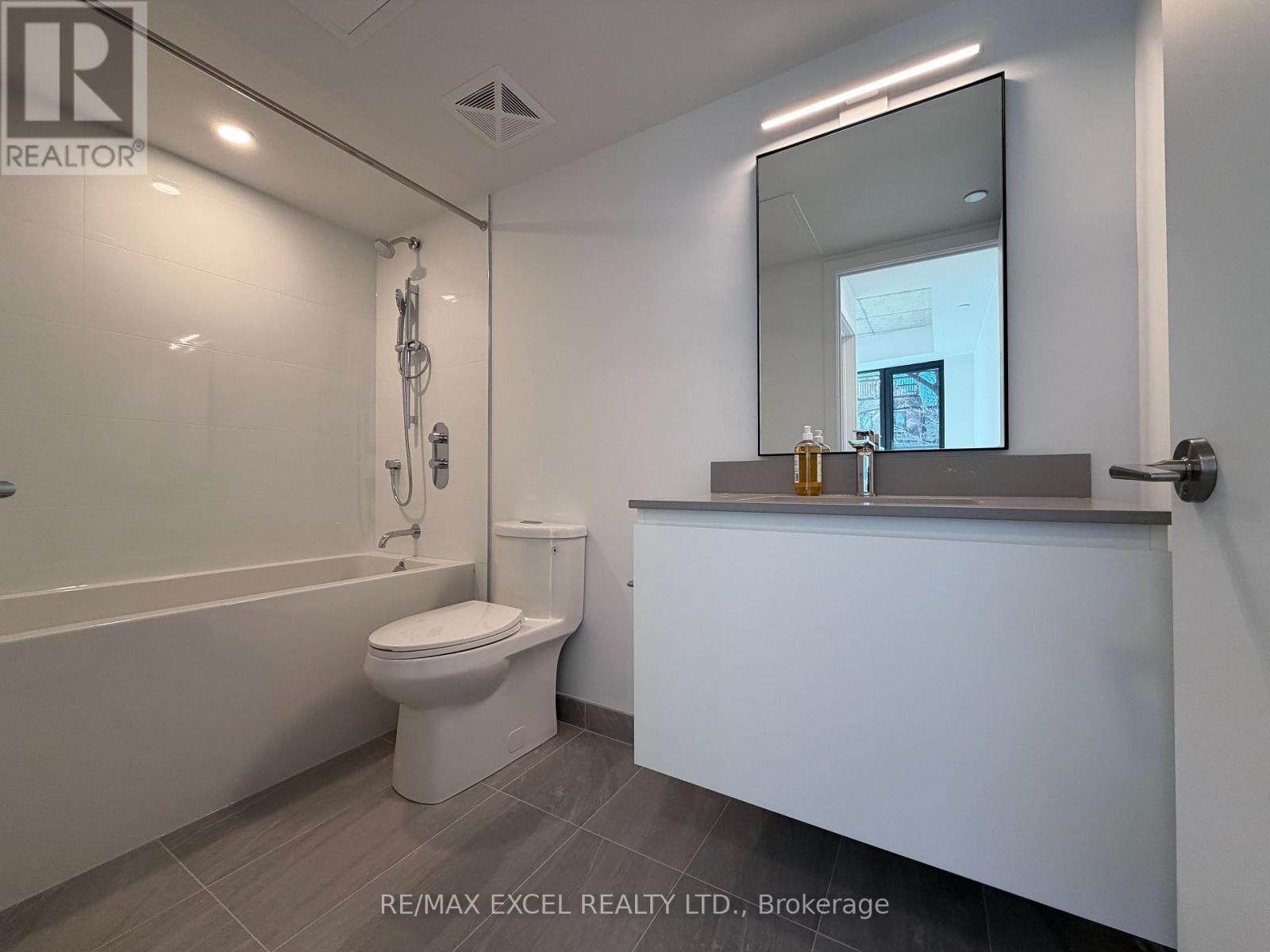 218 - 1720 Bayview Avenue, Toronto, Ontario  M4G 0E5 - Photo 11 - C12977728