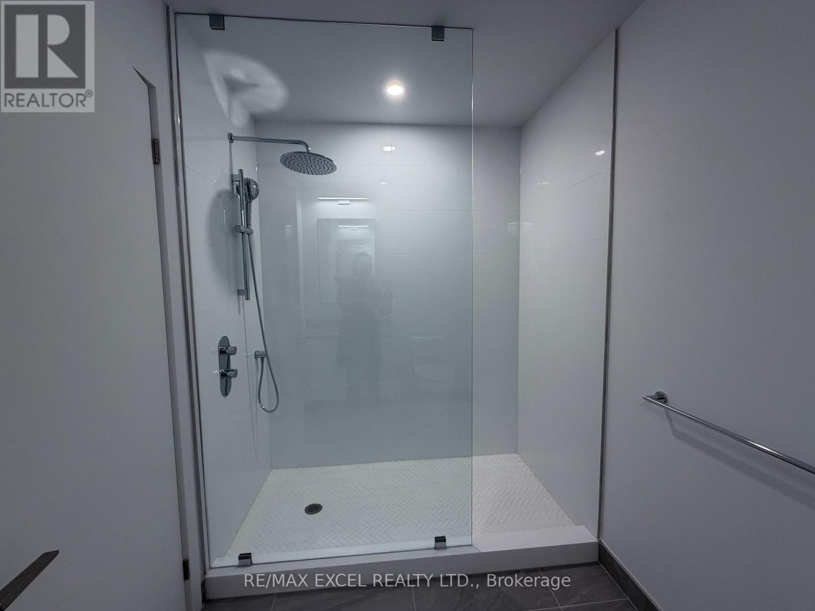 218 - 1720 Bayview Avenue, Toronto, Ontario  M4G 0E5 - Photo 13 - C12977728