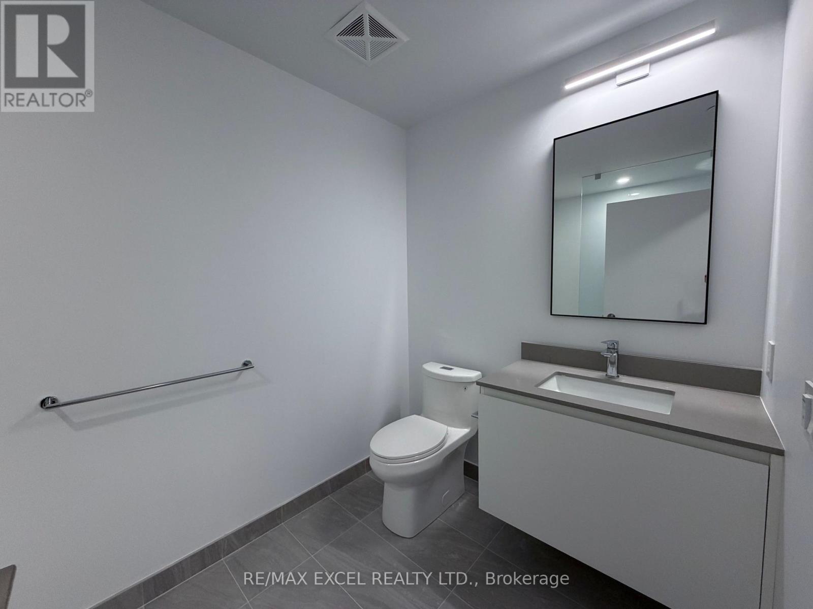 218 - 1720 Bayview Avenue, Toronto, Ontario  M4G 0E5 - Photo 14 - C12977728