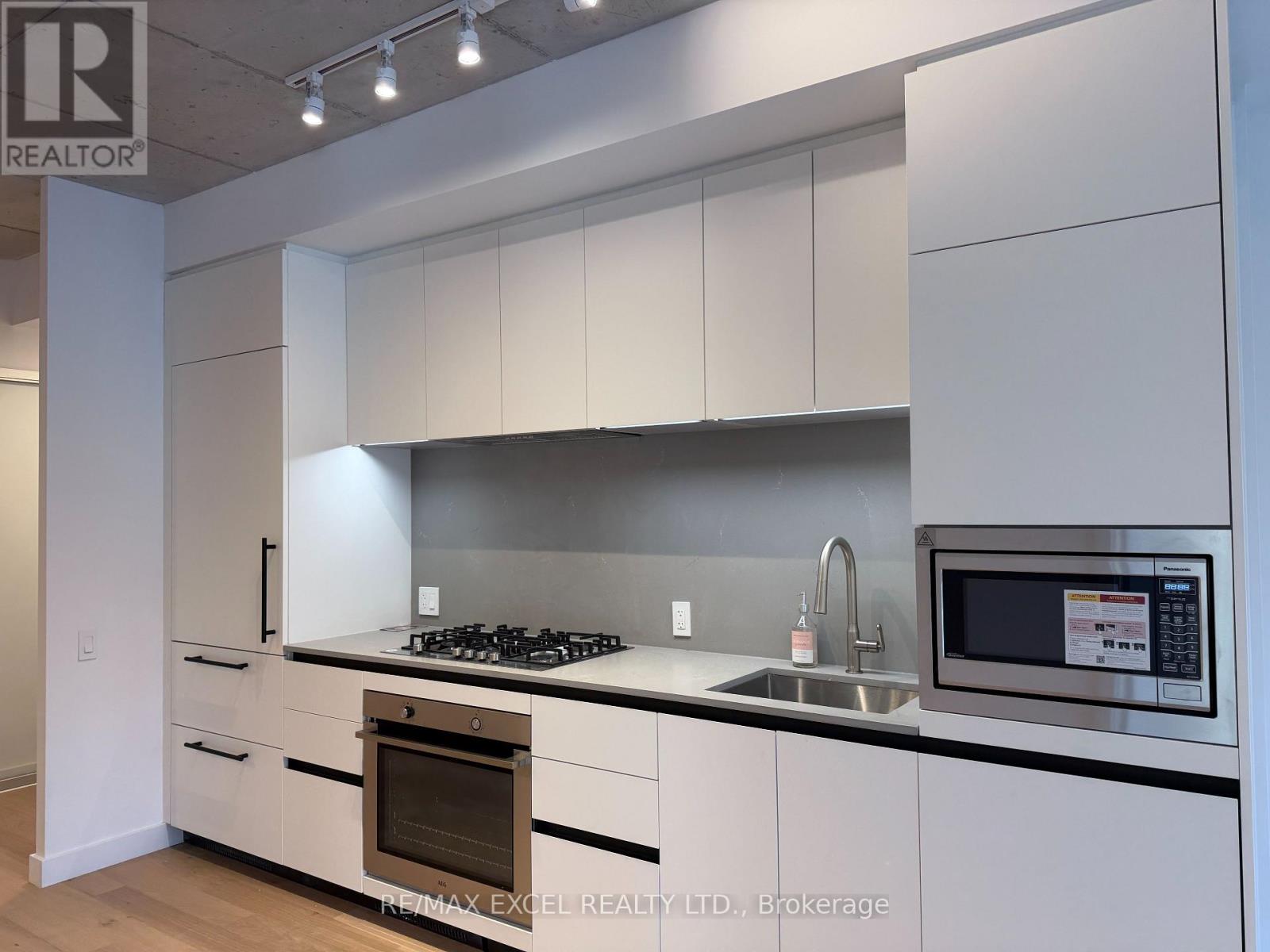 218 - 1720 Bayview Avenue, Toronto, Ontario  M4G 0E5 - Photo 5 - C12977728