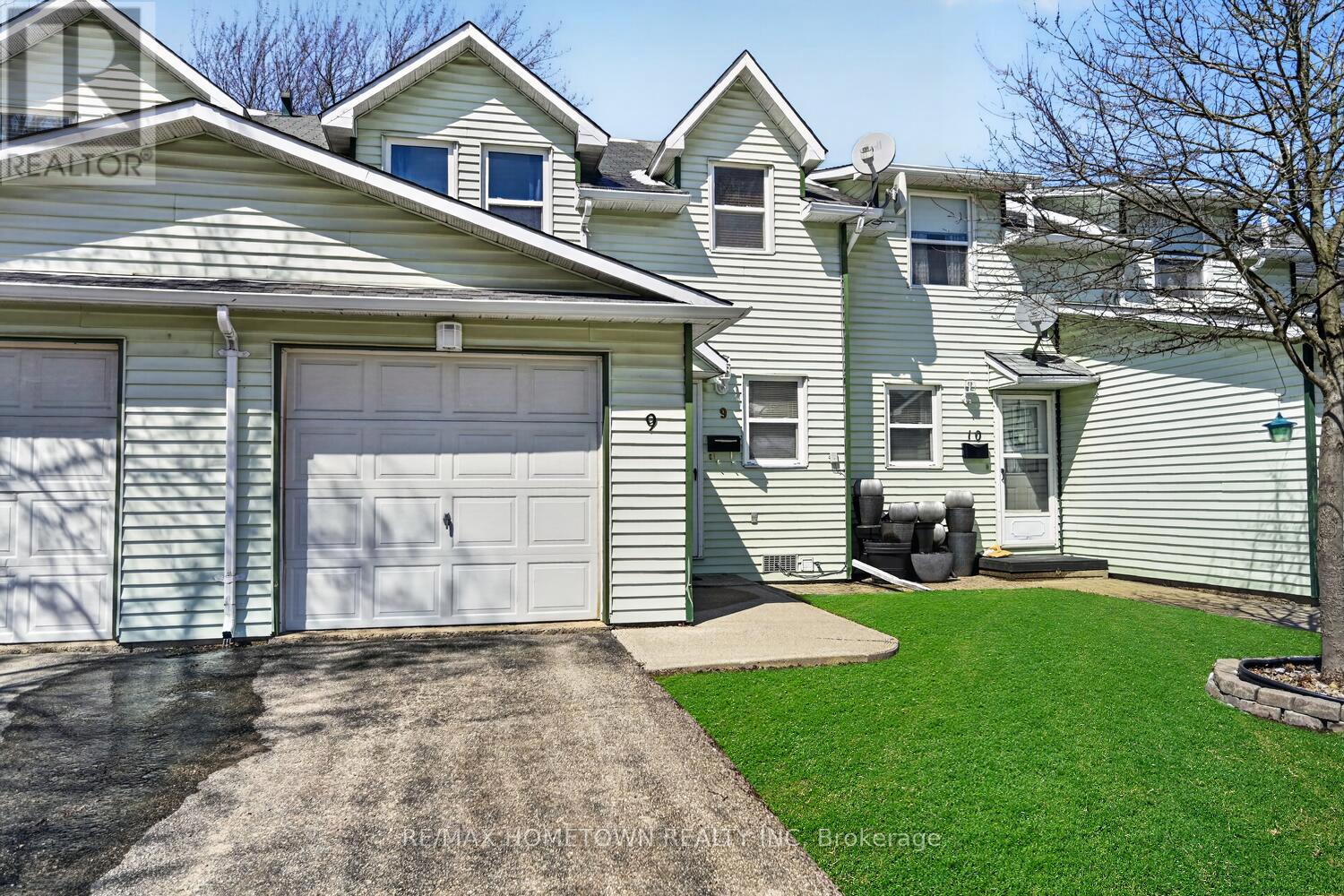 9 - 27 Aldershot Avenue, Brockville, Ontario  K6V 2P7 - Photo 2 - X12641554