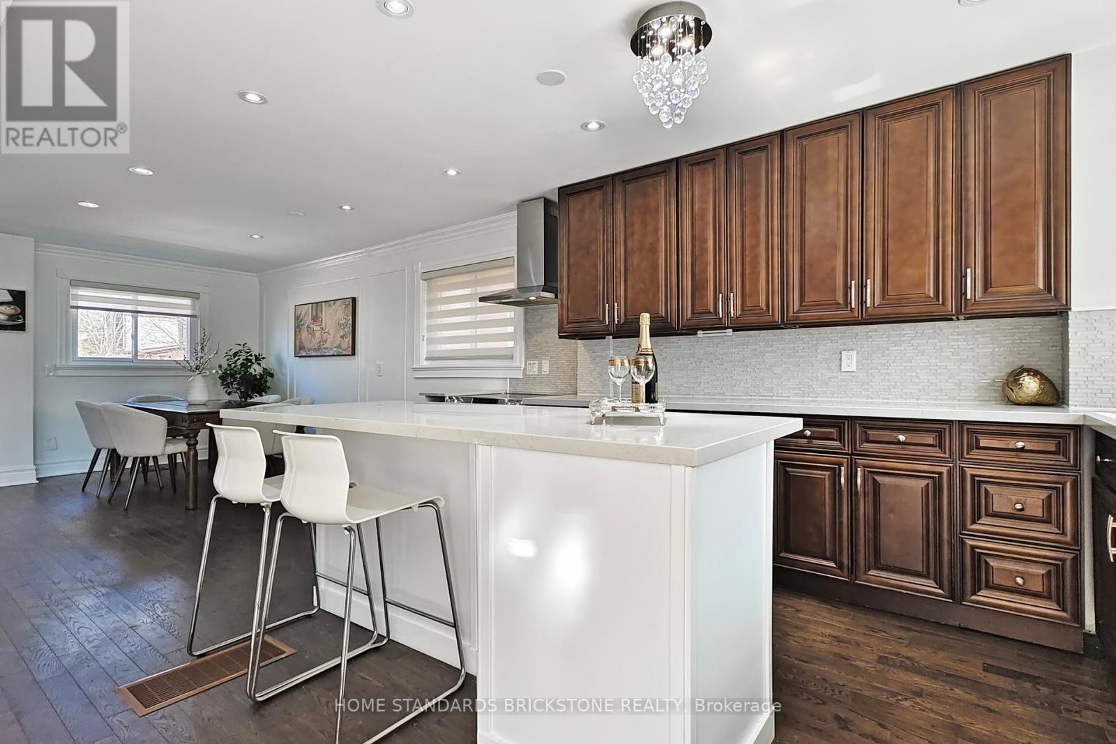 21 Pretoria Avenue, Toronto, Ontario  M4K 1T2 - Photo 11 - E12977372