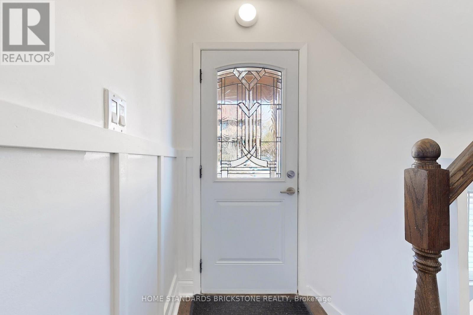 21 Pretoria Avenue, Toronto, Ontario  M4K 1T2 - Photo 3 - E12977372