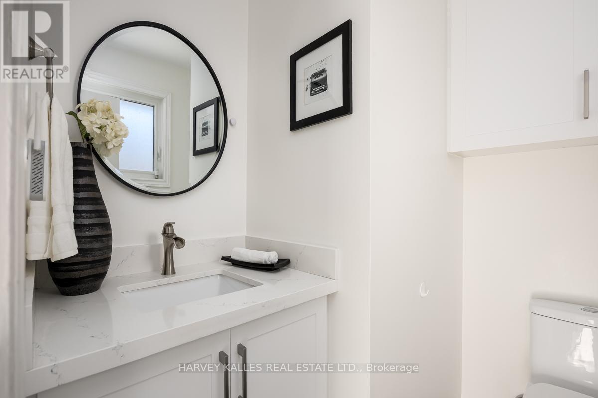 35 Manorglen Crescent, Toronto, Ontario  M1S 1W3 - Photo 14 - E12977408