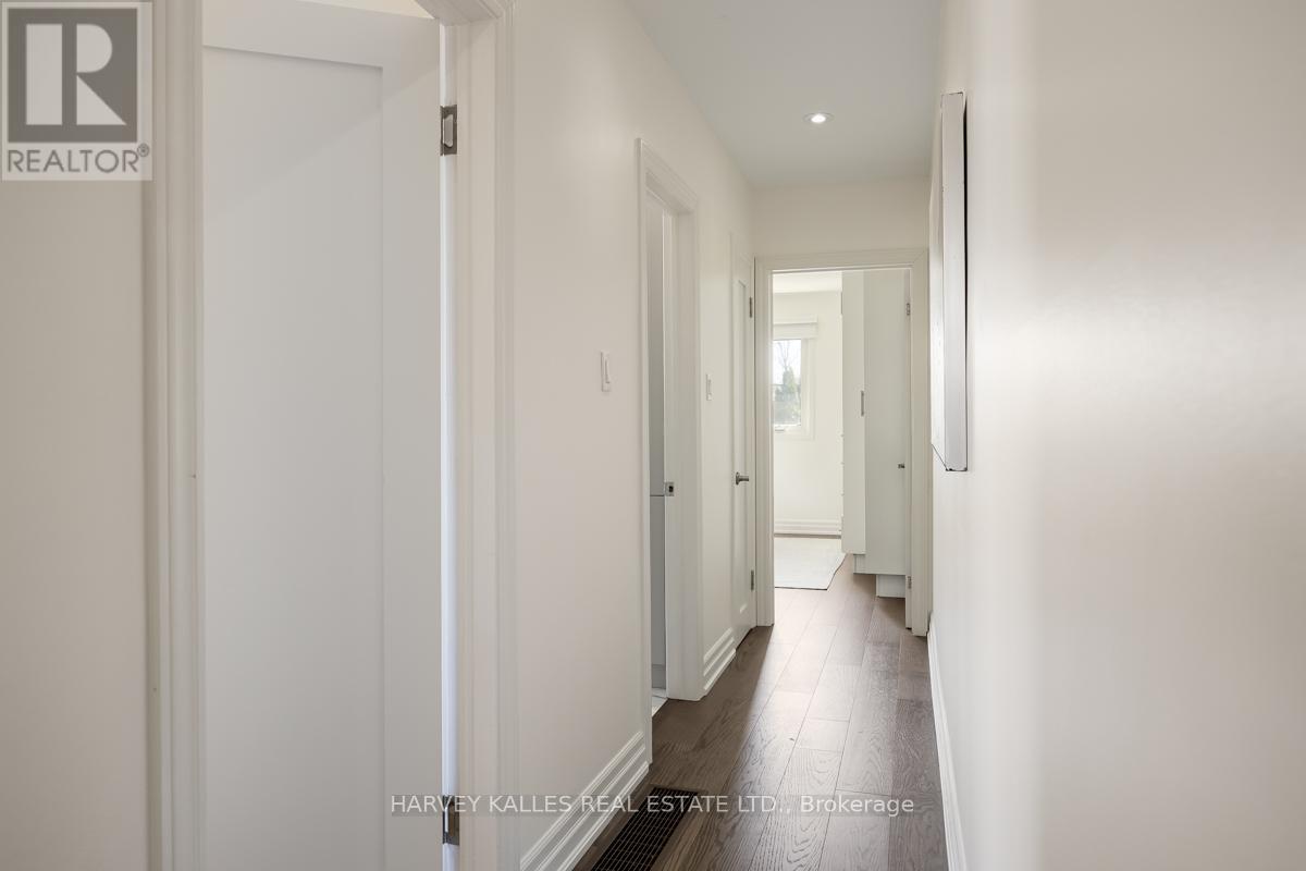 35 Manorglen Crescent, Toronto, Ontario  M1S 1W3 - Photo 15 - E12977408