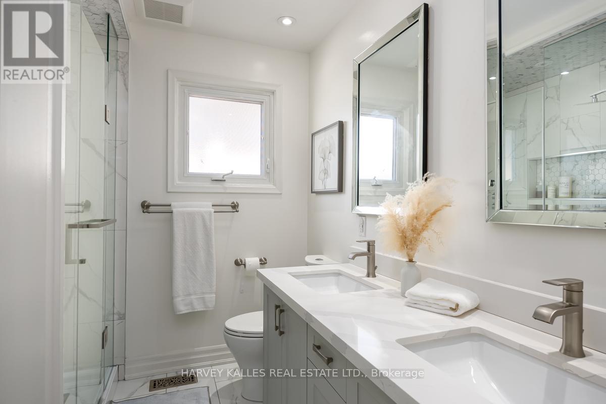 35 Manorglen Crescent, Toronto, Ontario  M1S 1W3 - Photo 19 - E12977408