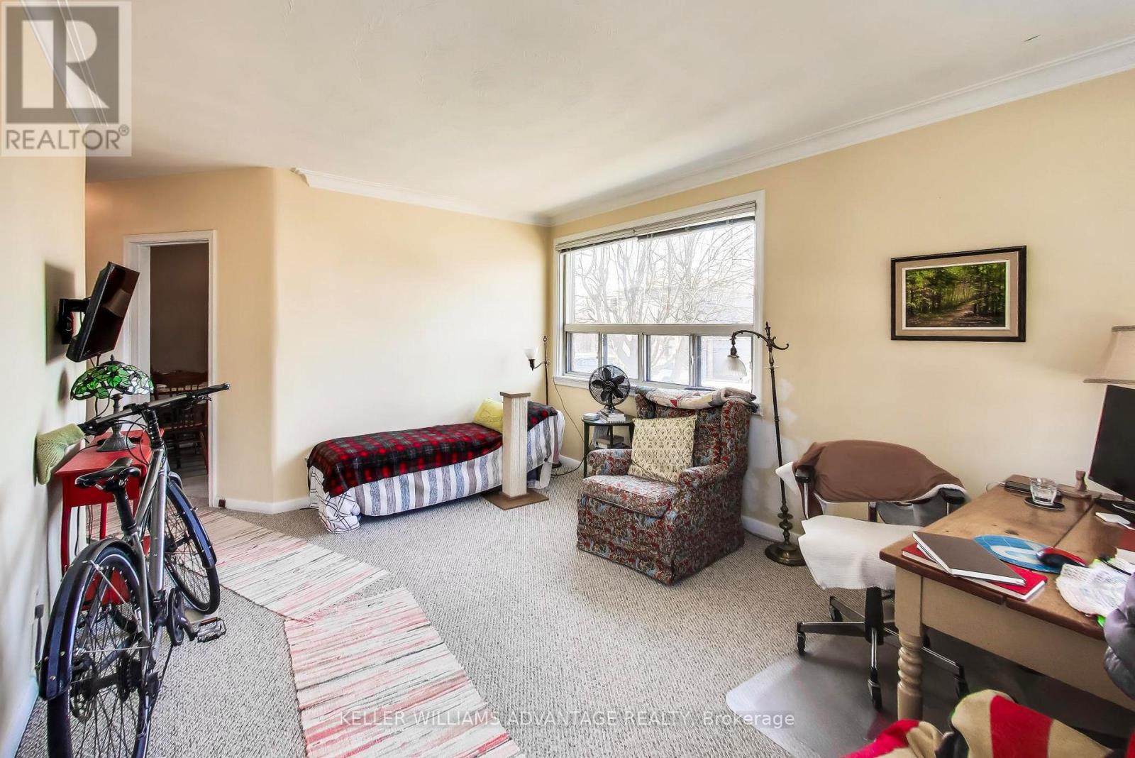 270 Glebemount Avenue, Toronto, Ontario  M4C 3T8 - Photo 5 - E12977476