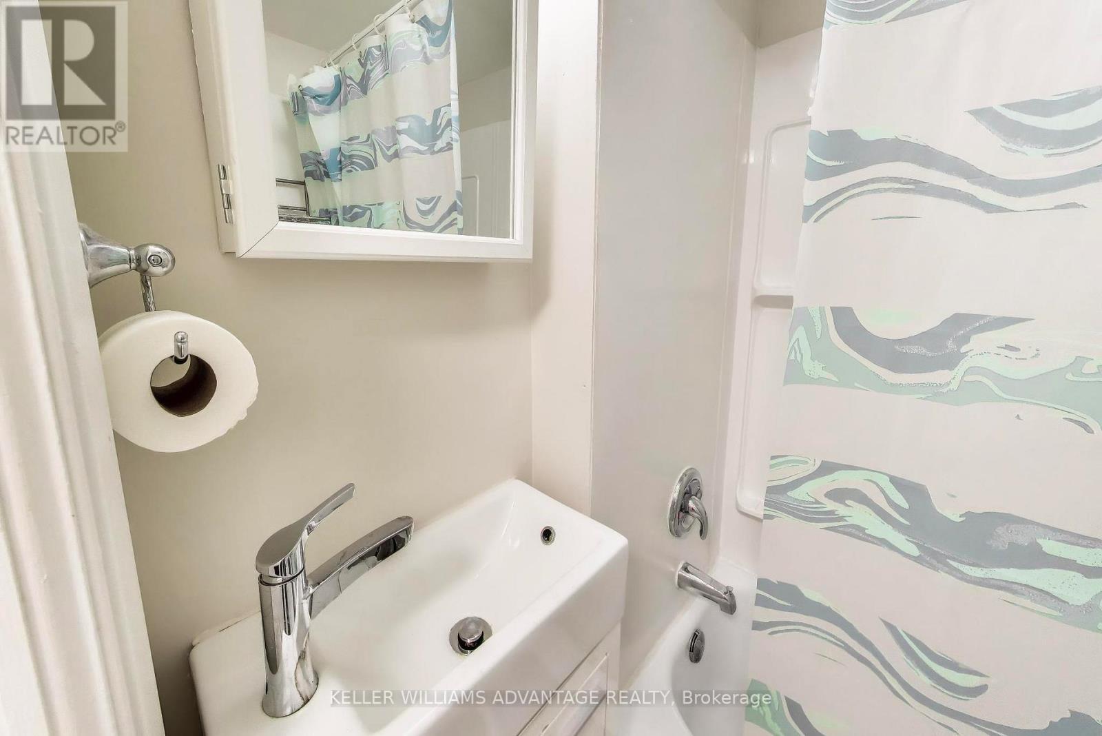 270 Glebemount Avenue, Toronto, Ontario  M4C 3T8 - Photo 33 - E12977512