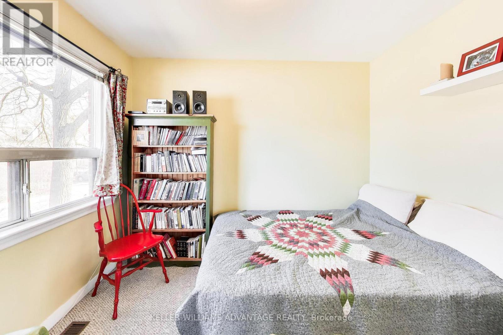 270 Glebemount Avenue, Toronto, Ontario  M4C 3T8 - Photo 9 - E12977512