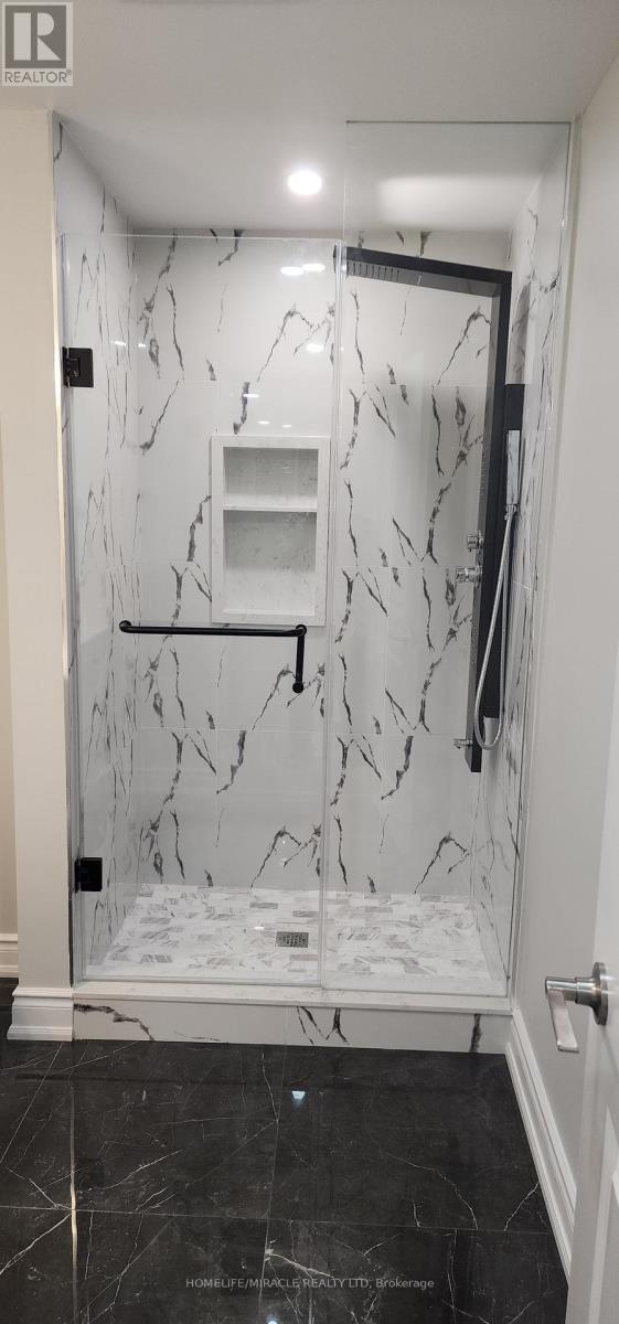 52 Huggins Drive, Whitby, Ontario  L1P 0J5 - Photo 14 - E12977620