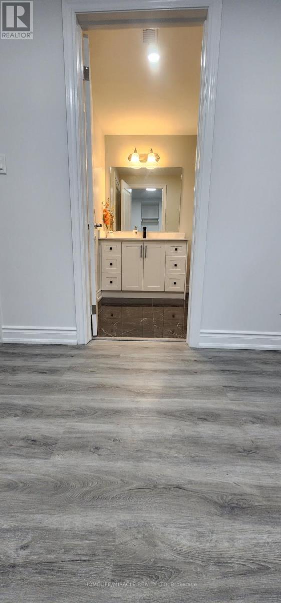 52 Huggins Drive, Whitby, Ontario  L1P 0J5 - Photo 19 - E12977620