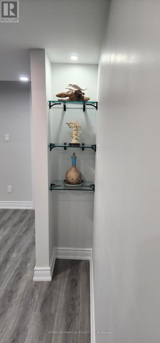 52 Huggins Drive, Whitby, Ontario  L1P 0J5 - Photo 6 - E12977620