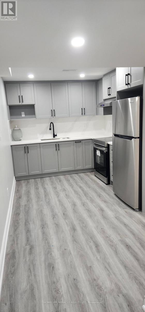 52 Huggins Drive, Whitby, Ontario  L1P 0J5 - Photo 9 - E12977620