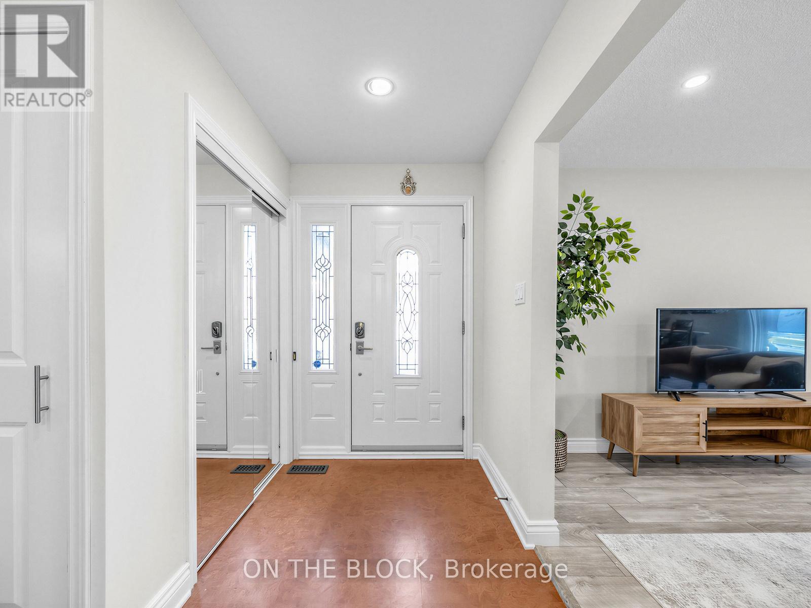 41 Eastlea Crescent, Toronto, Ontario  M1T 3A5 - Photo 4 - E12977660