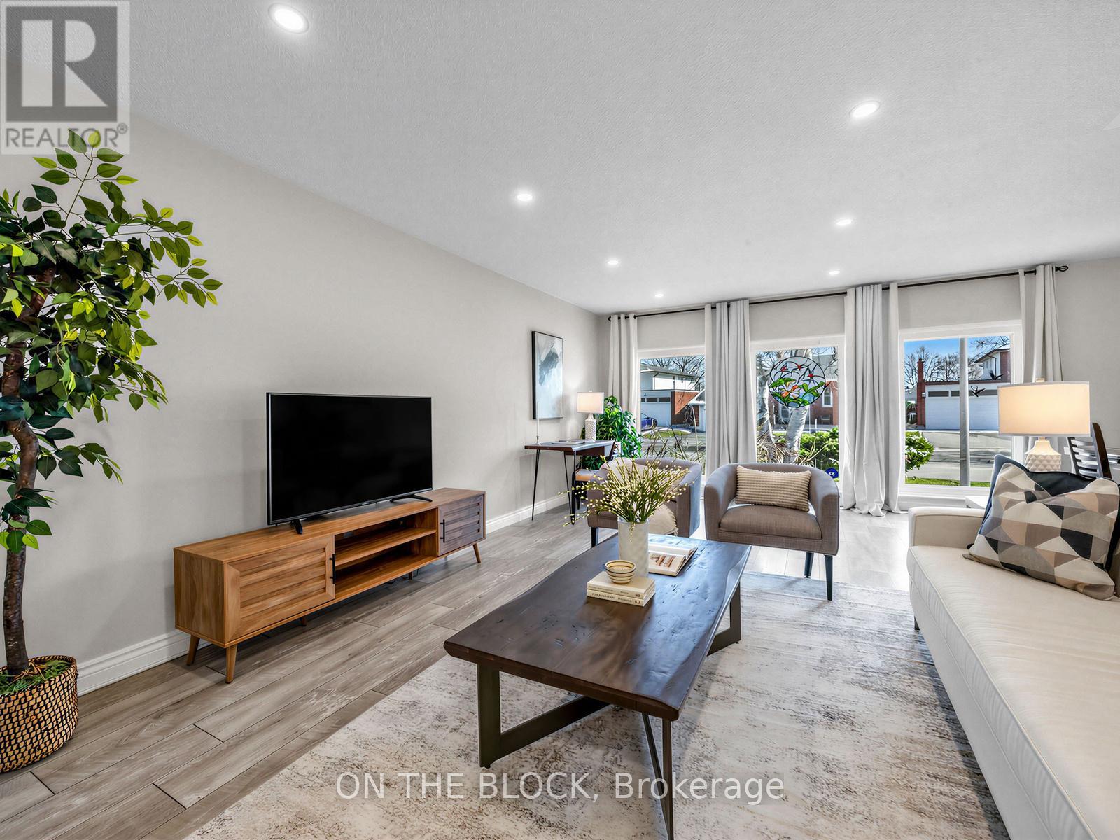 41 Eastlea Crescent, Toronto, Ontario  M1T 3A5 - Photo 8 - E12977660