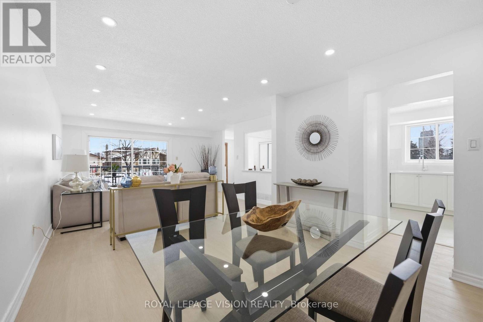 7 Snowhill Crescent, Toronto, Ontario  M1S 3T4 - Photo 12 - E12977678