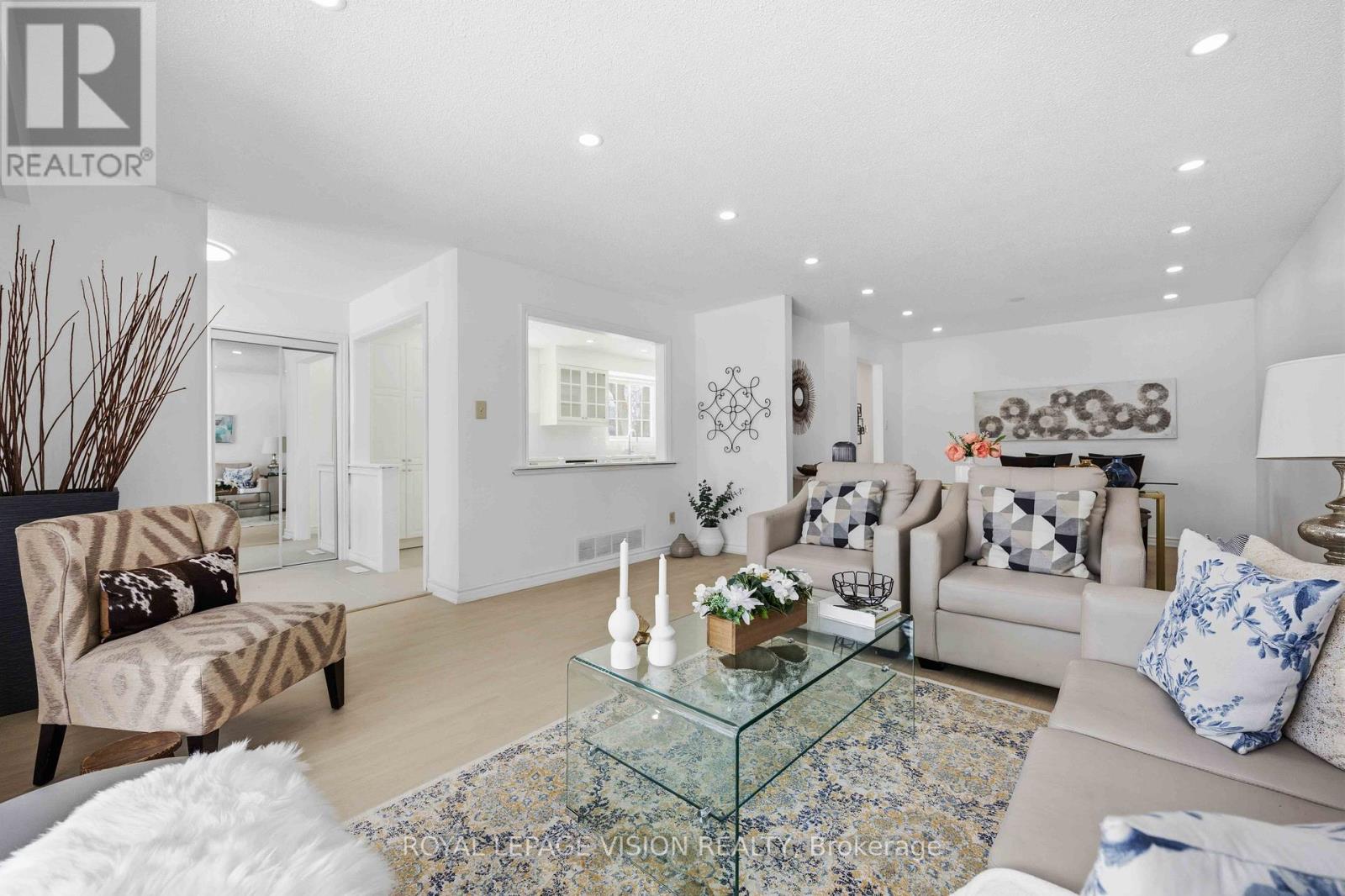 7 Snowhill Crescent, Toronto, Ontario  M1S 3T4 - Photo 9 - E12977678